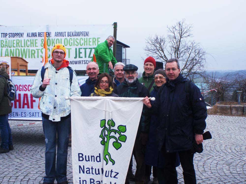 Die Teilnehmer der Demo in Passau. Die Teilnehmer der Demo in Passau.